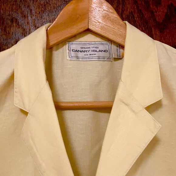 Vintage linen sleeveless button-down - Picture 2 of 2